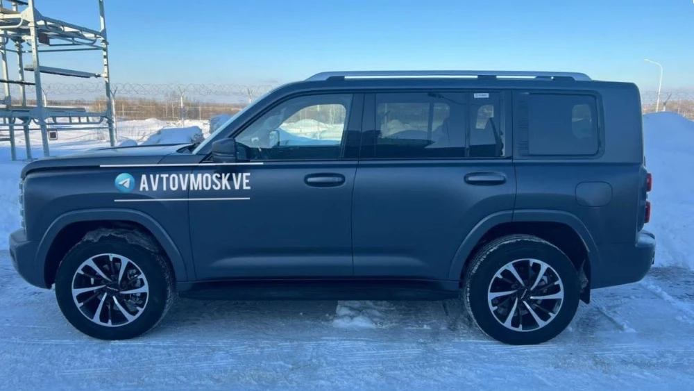новый Haval H9 в России сбоку