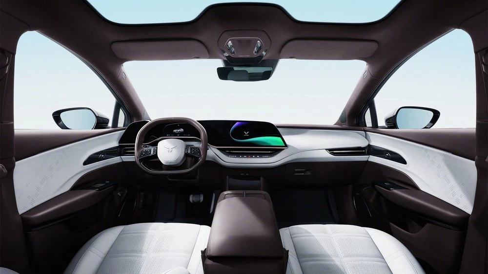 Электрический седан Hongqi EH7 салон интерьер