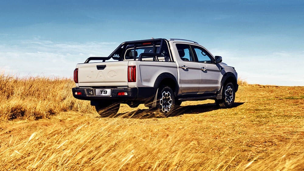 Пикап JAC T9 сзади сбоку