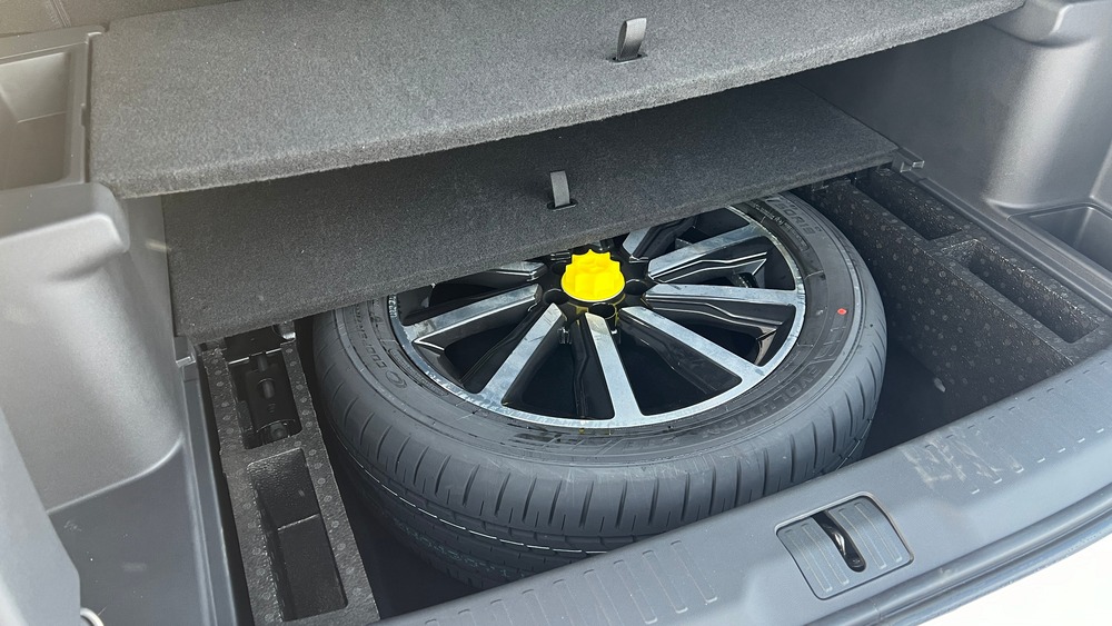 jaecoo J7 тест салон интерьер багажник запасное колесо