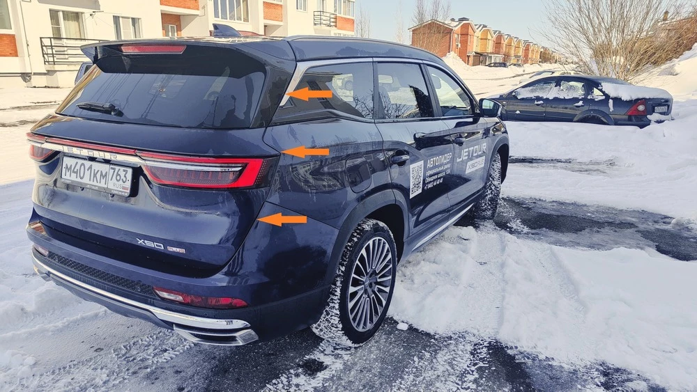 Jetour X90 Plus тест Мишина сбоку сзади дверь задняя