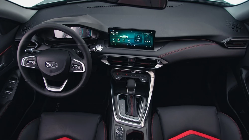 Kaiyi E5 салон интерьер