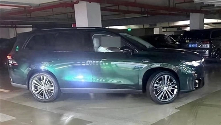 Leapmotor C16 сбоку