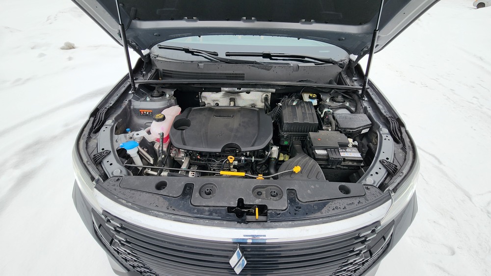 Livan X6 Pro капот мотор двигатель
