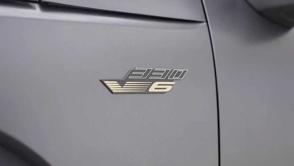 внедорожник Tank 330 шильдик