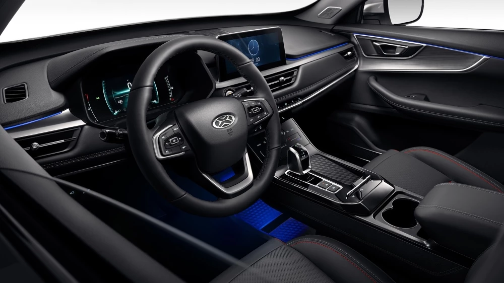 Кроссовер Xcite X-Cross 7 салон интерьер