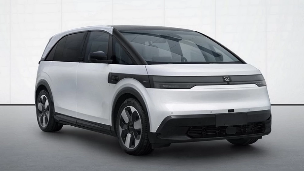 Zeekr Mix сбоку спереди