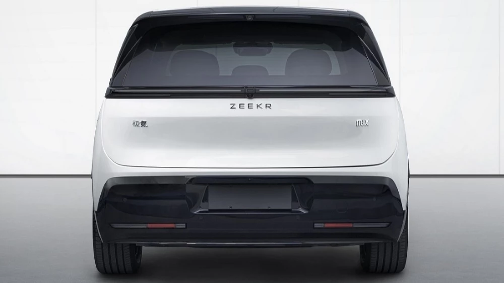 Zeekr Mix сзади