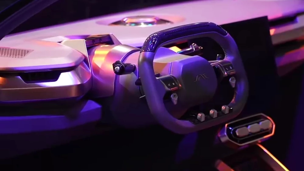 Концептуальный спорткар JAC DE-FINE интерьер Пекинский автосалон