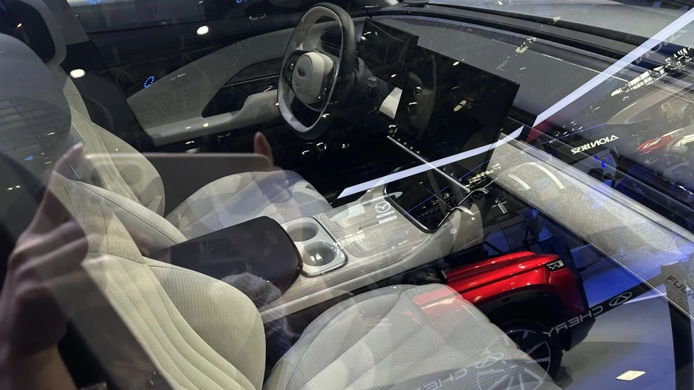 купеобразный Chery Fulwin E06 интерьер в Пекине