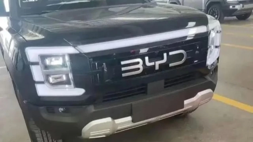Пикап Byd Shark спереди