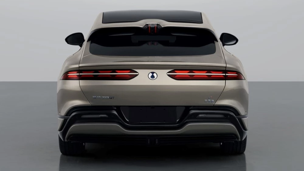 Denza Z9GT сзади