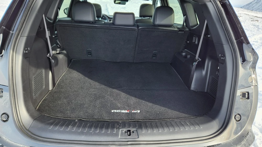 DFSK ix7 салон интерьер багажник