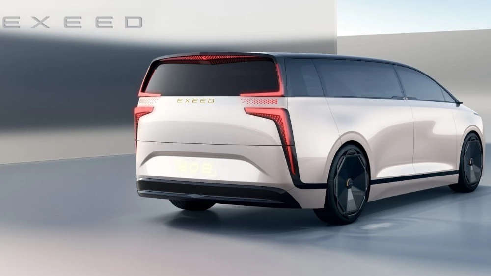 Exlantix E08 сбоку сзади