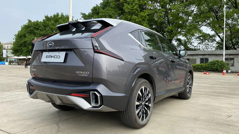 GAC Emkoo сзади сбоку