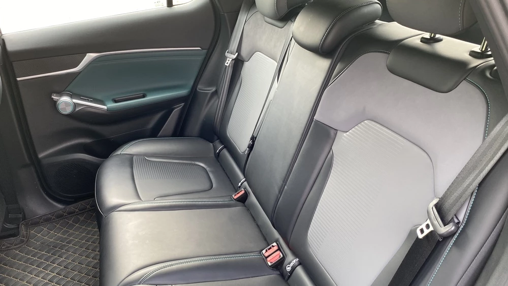 GAC Emkoo салон интерьер второй ряд