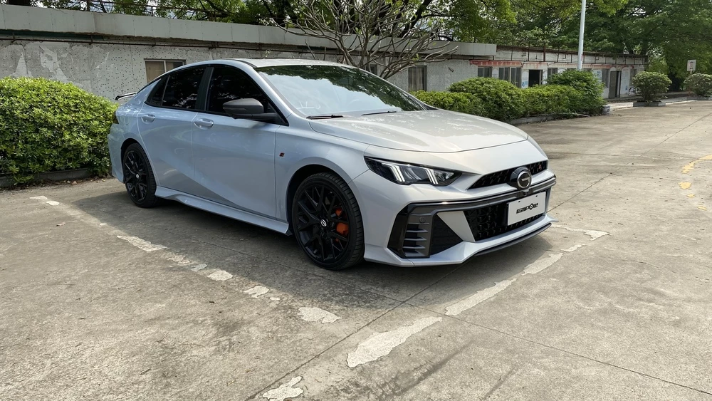 GAC Empow R сбоку спереди