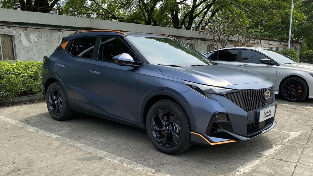 GAC GS3 сбоку спереди