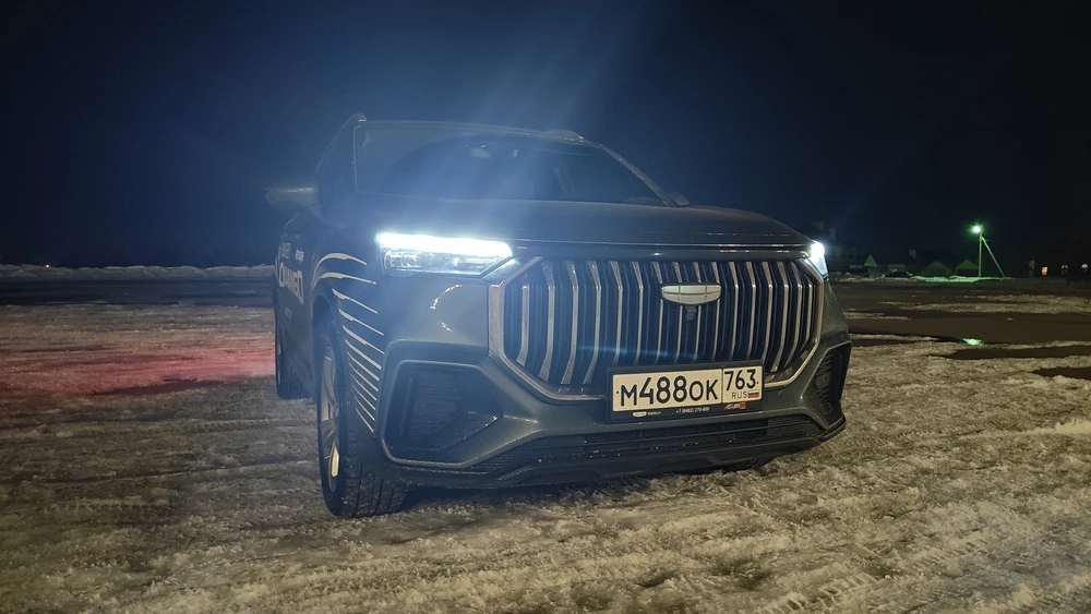 Габаритные огни Geely Okavango