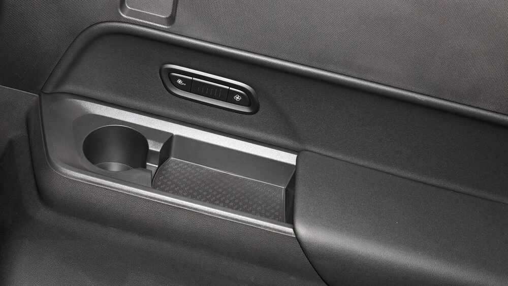 Geely Okavango тест Мишина салон интерьер третий ряд 