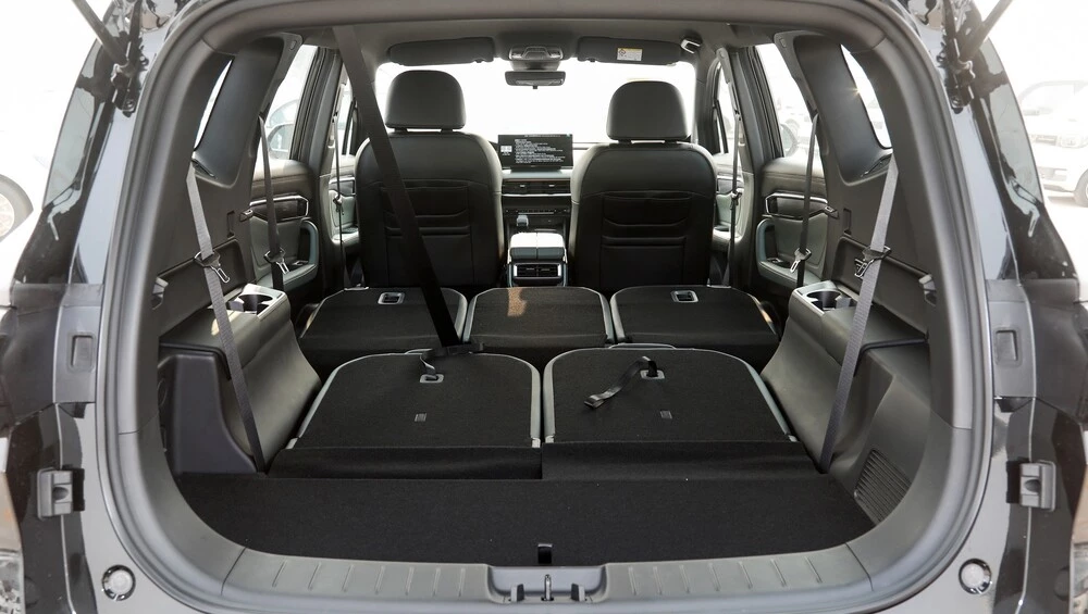 Geely Okavango тест Мишина салон интерьер багажник