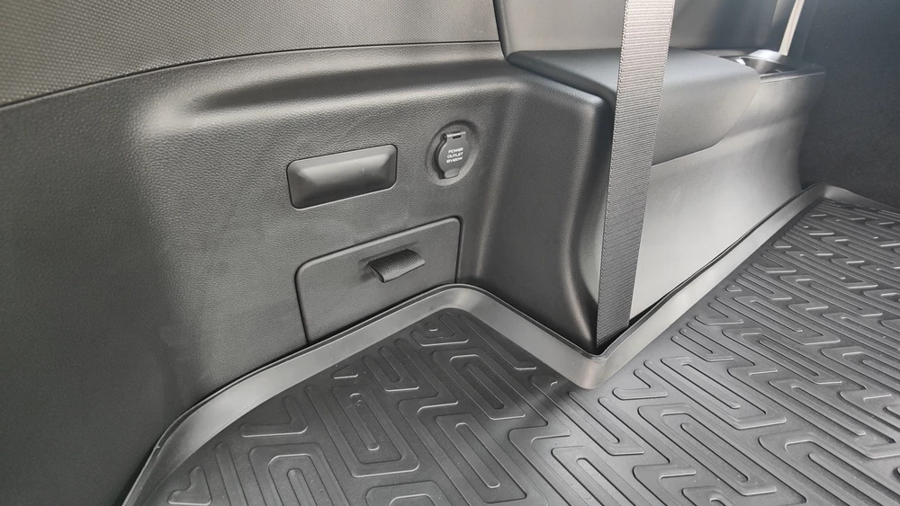 Geely Okavango тест Мишина салон интерьер