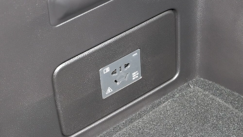 Geely Okavango тест Мишина салон интерьер