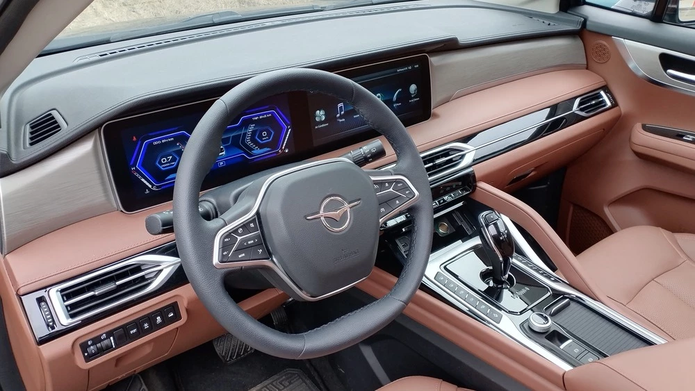 минивэн Haima 7x тест салон интерьер первый ряд