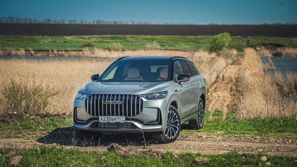 Jaecoo J8 тест сбоку спереди полный привод бездорожье