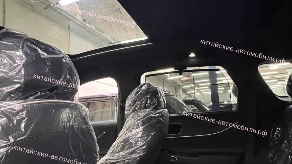 Jaecoo J8 в России салон интерьер панорама шторки