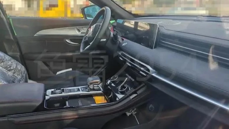 Обновленный кроссовер Jetour X70 Plus в Китае салон интерьер