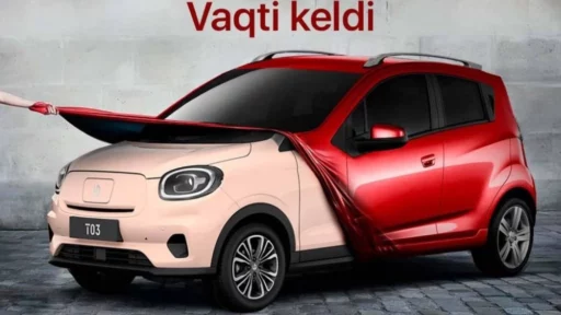 Электрический ситикар Leapmotor T03 в Узбекистане сбоку спереди