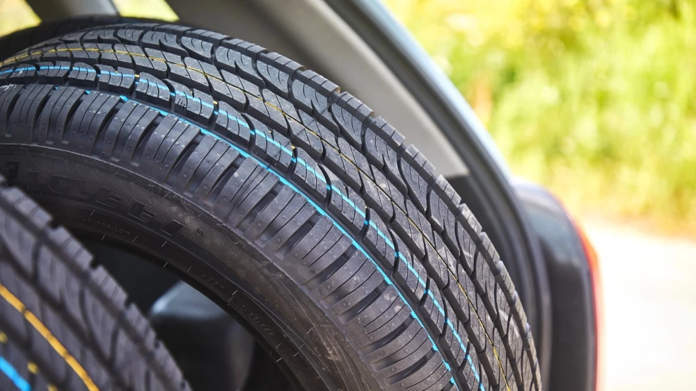 Готовим автомобиль к весеннему периоду: от уборки до замены колес, чек-лист Viatti шины летние Strada