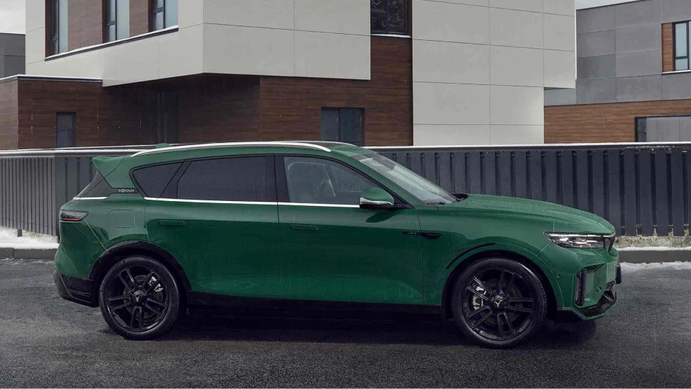 voyah free evr sport зелёный сбоку в профиль