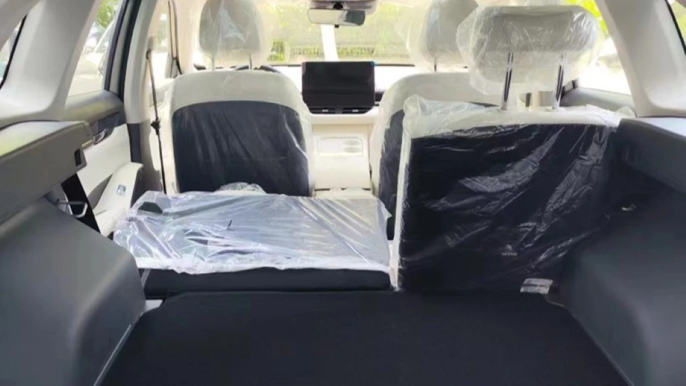 Новый кроссовер Haval h6 интерьер дилерский центр в Китае