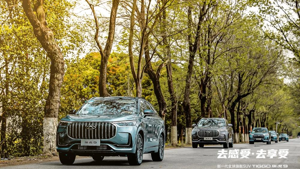 кроссоверы Chery Tiggo 9 спереди сбоку в китае