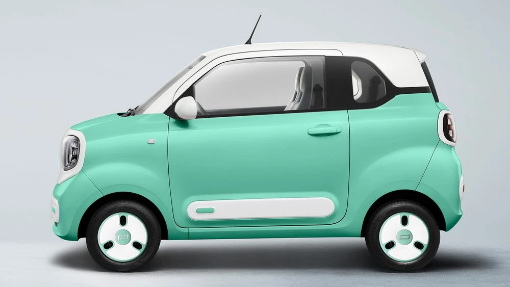 FAW Bestune Pony сбоку