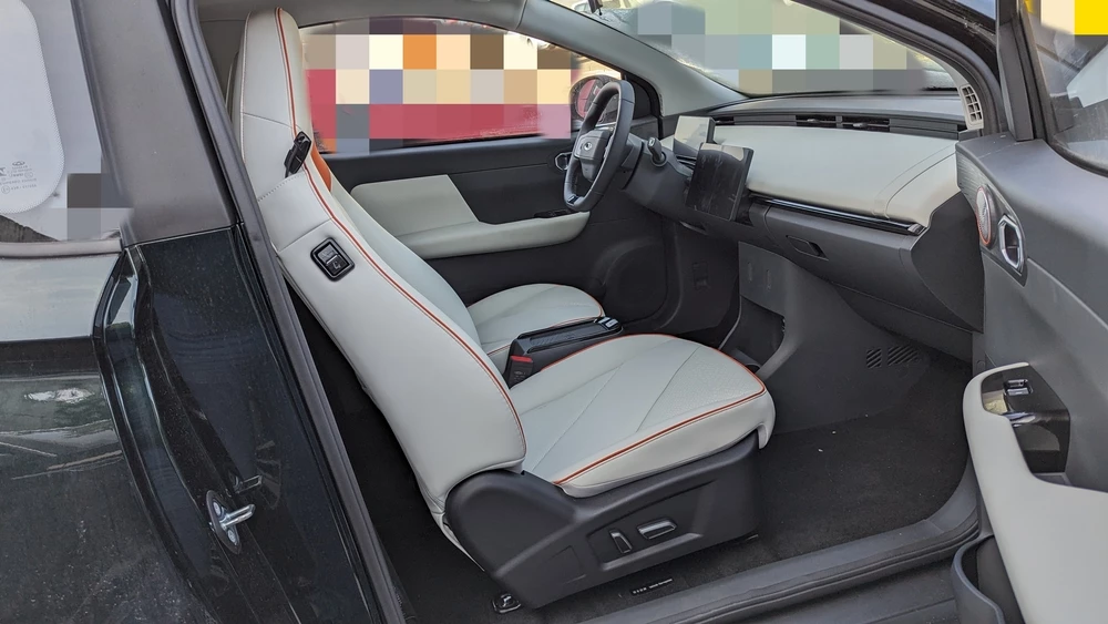 Chery eQ1 в России салон интерьер сиденья первый ряд