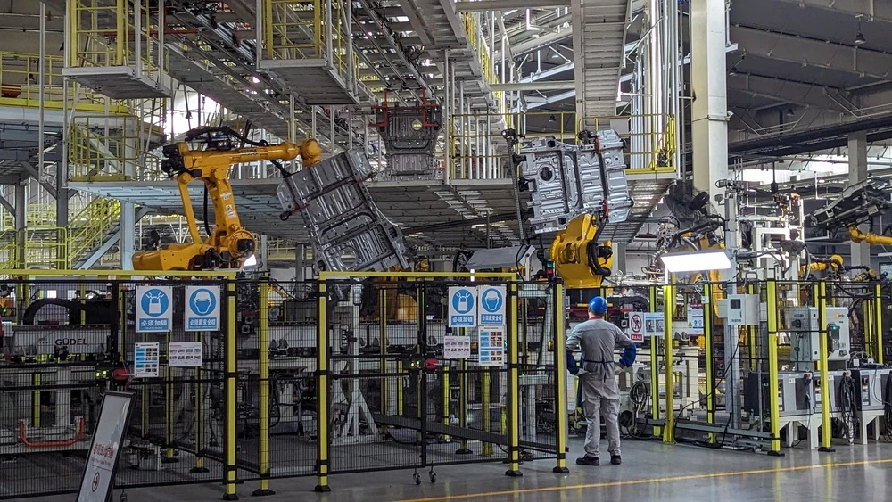 завод Chery в Китае сварка