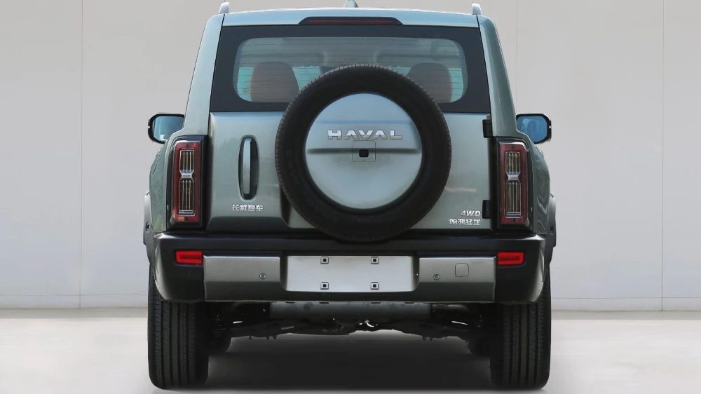 Обновленный кроссовер Haval Raptor сзади с ДВС