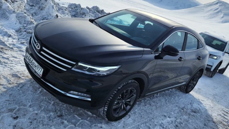 DFSK ix5 сбоку спереди тест