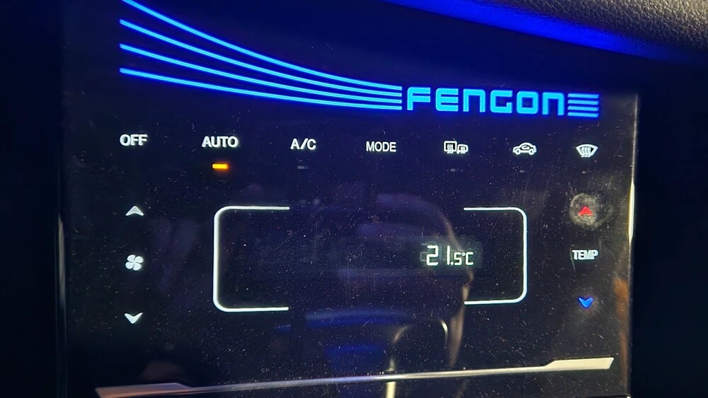 DFSK ix5 салон интерьер первый ряд подсветка тест