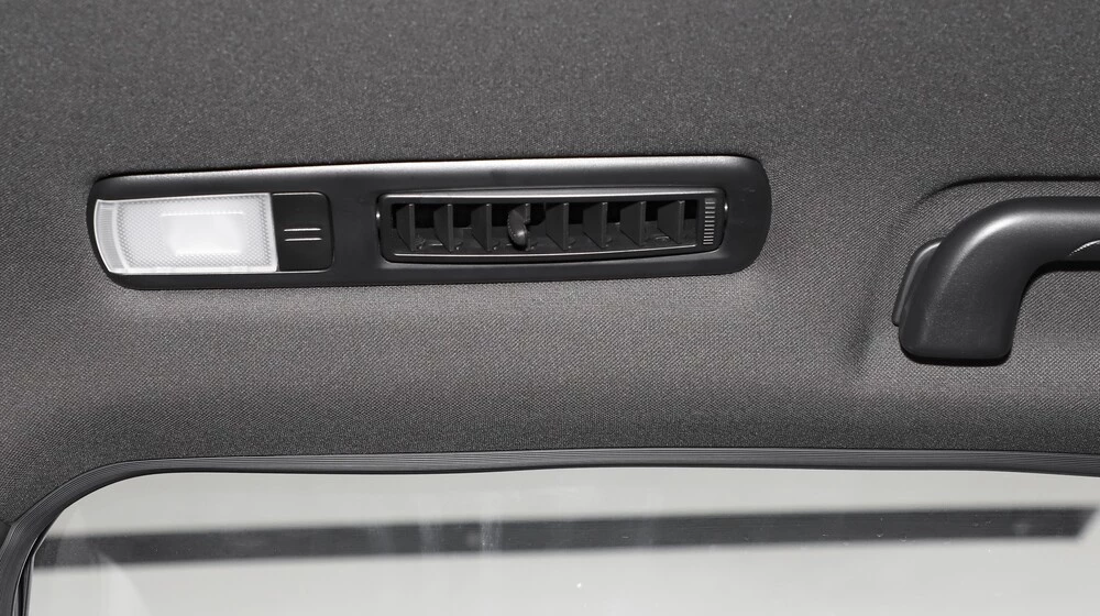 Dongfeng DFSK Fengon ix7 тест Мишина салон интерьер второй ряд дефлекторы