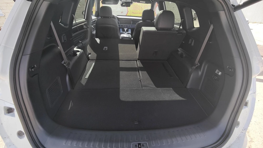 Dongfeng DFSK Fengon ix7 – из ряда вон. Тест Сергея Мишина Dongfeng DFSK Fengon ix7 тест Мишина салон интерьер сиденья второй ряд складываются багажник