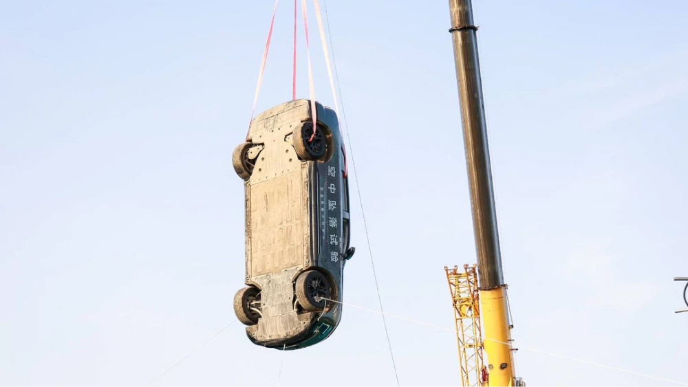 exlantix et кроссовер краш-тест