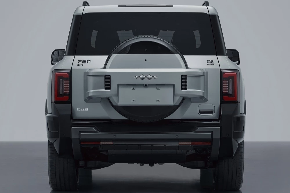 Fang Cheng Bao Leopard 8 сзади