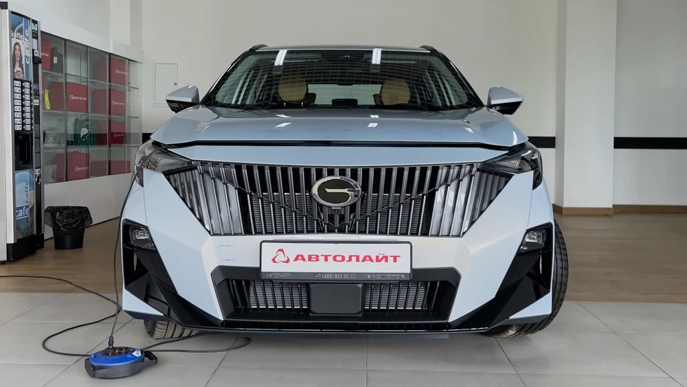 gac gs3 в автосалоне обзор спереди