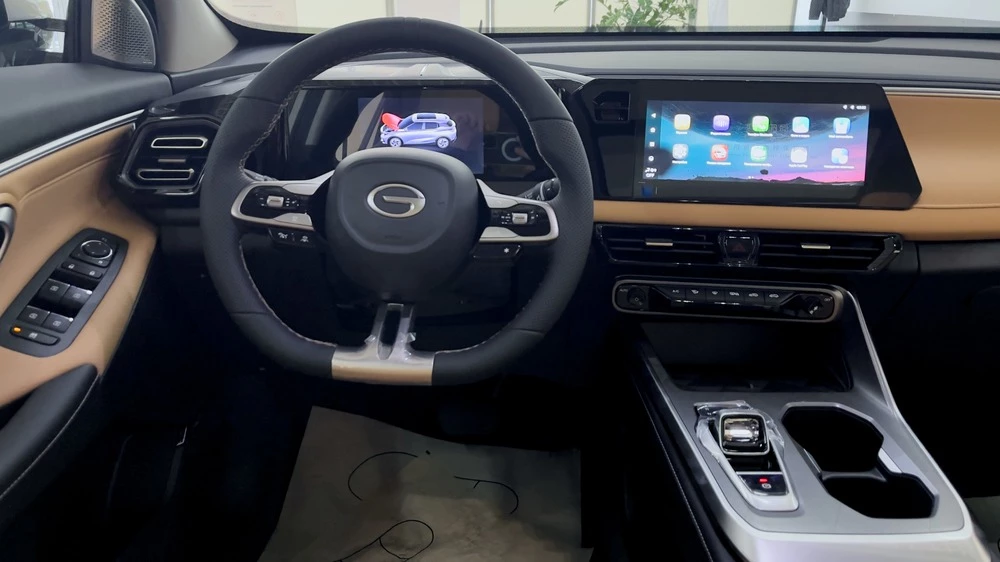 gac gs3 в автосалоне обзор салон интерьер первый ряд