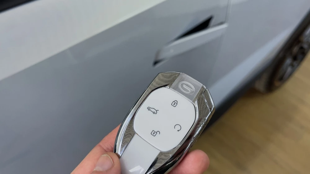 gac gs3 в автосалоне ключ двери ручки