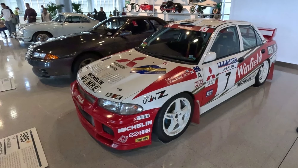 Mitsubishi Lancer Evo 3 Томми Мякинен шанхайский автомобильный музей